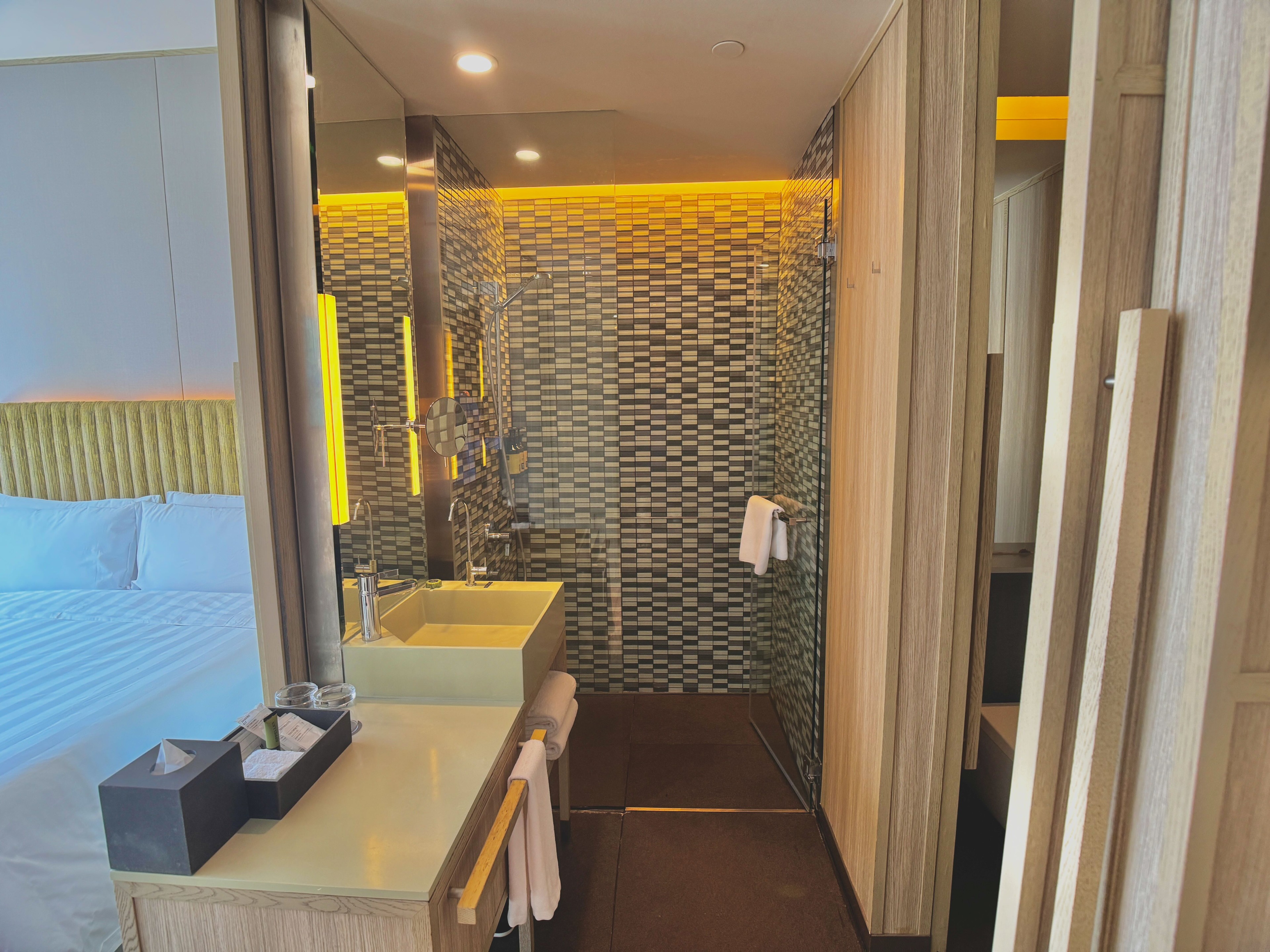 싱가포르 호텔 예약 팁 파크로얄 컬렉션 피커링 호텔 | 도시 속 정원에서의 특별한 경험