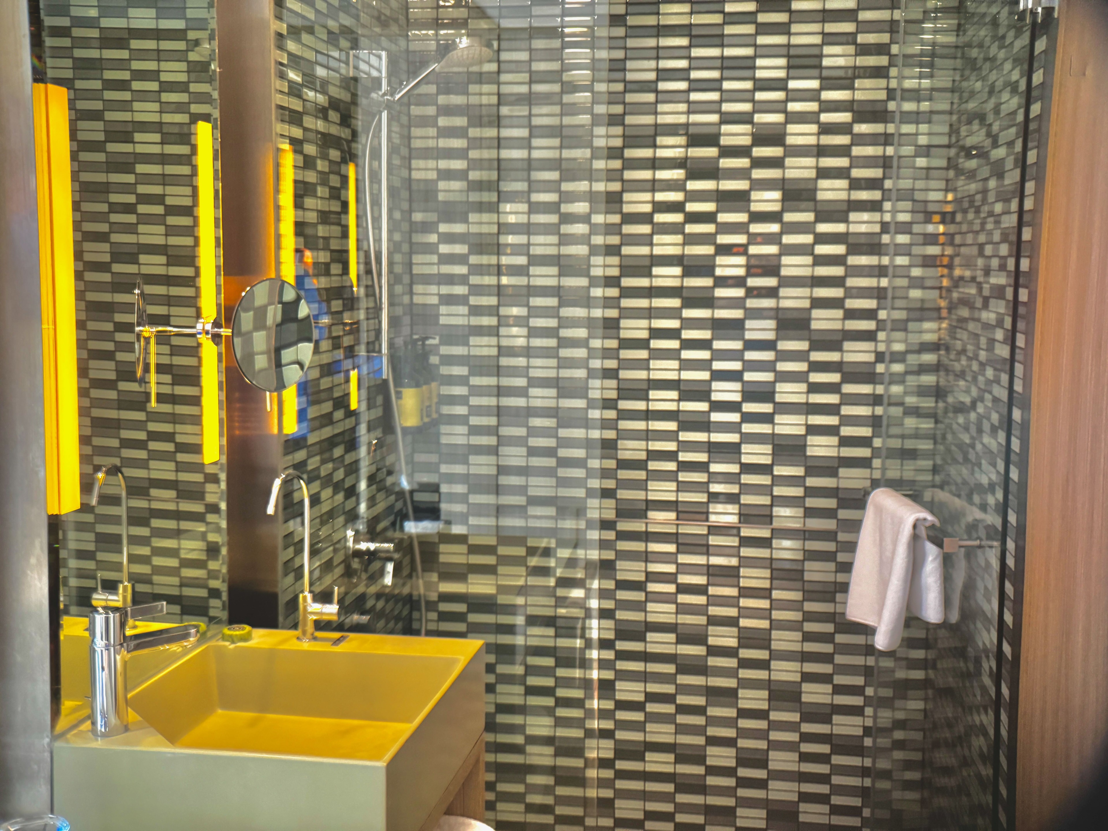 싱가포르 호텔 예약 팁 파크로얄 컬렉션 피커링 호텔 | 도시 속 정원에서의 특별한 경험