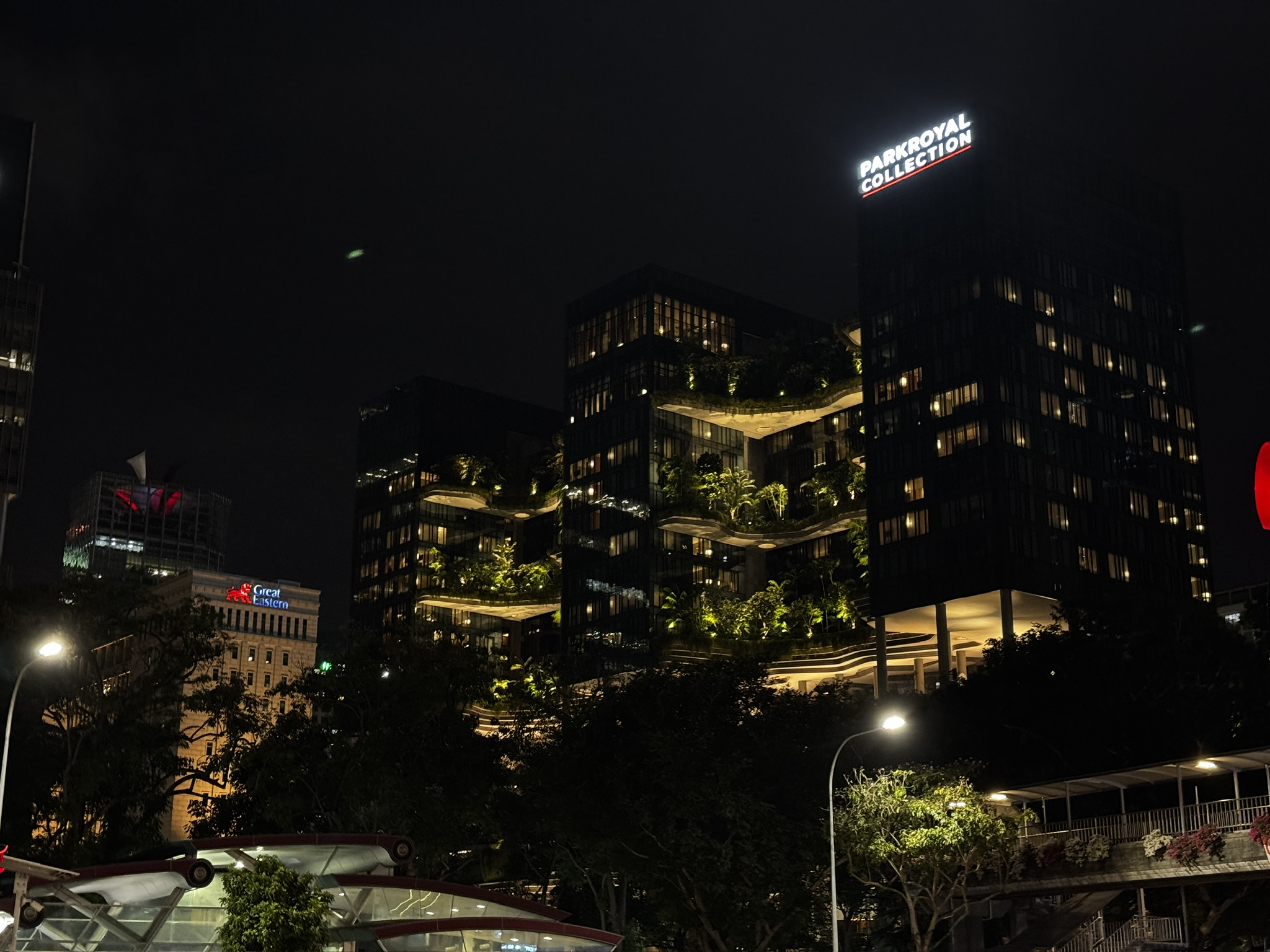 싱가포르 호텔 예약 팁 파크로얄 컬렉션 피커링 호텔 | 도시 속 정원에서의 특별한 경험