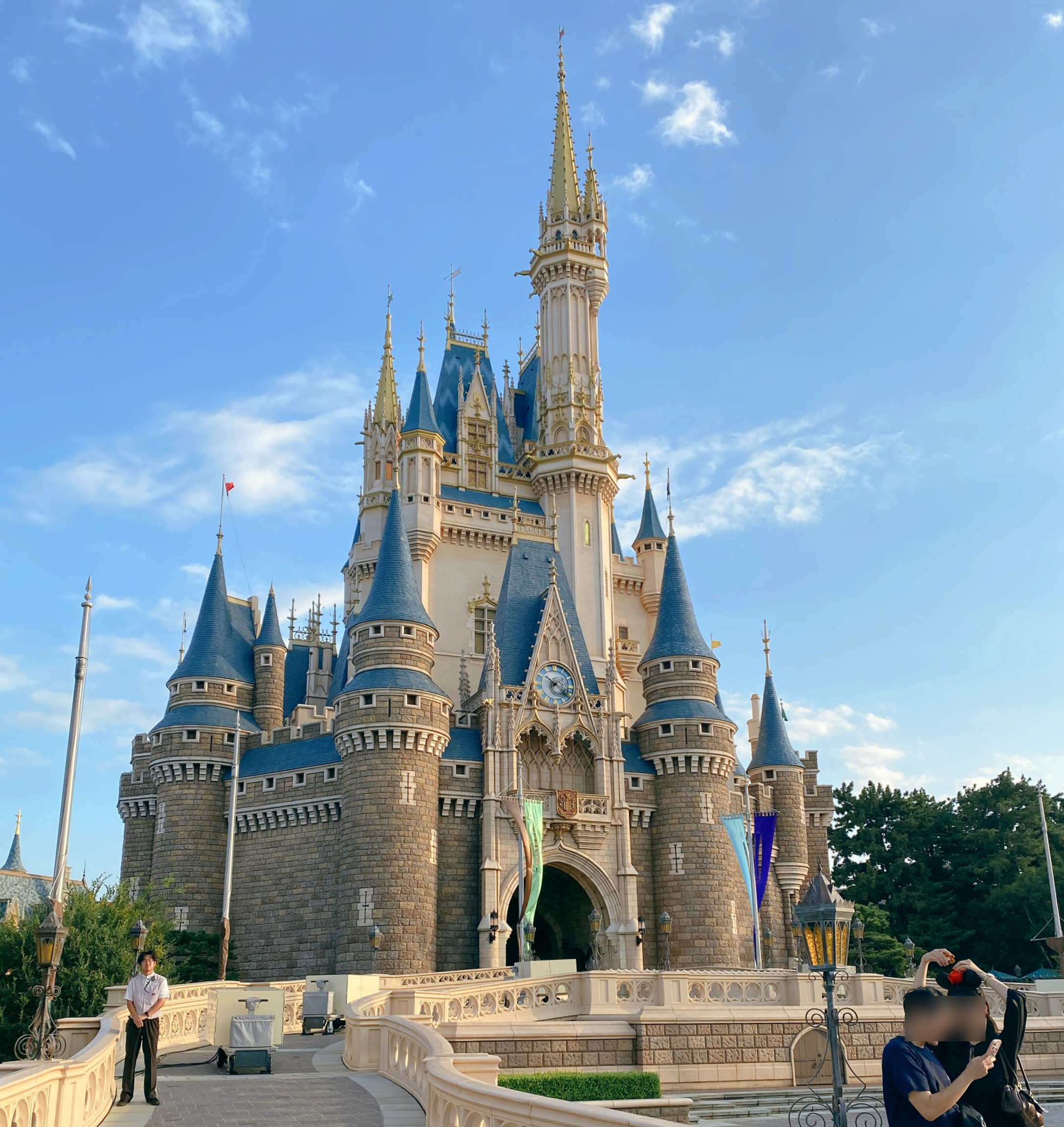 東京ディズニーランドのエントランス