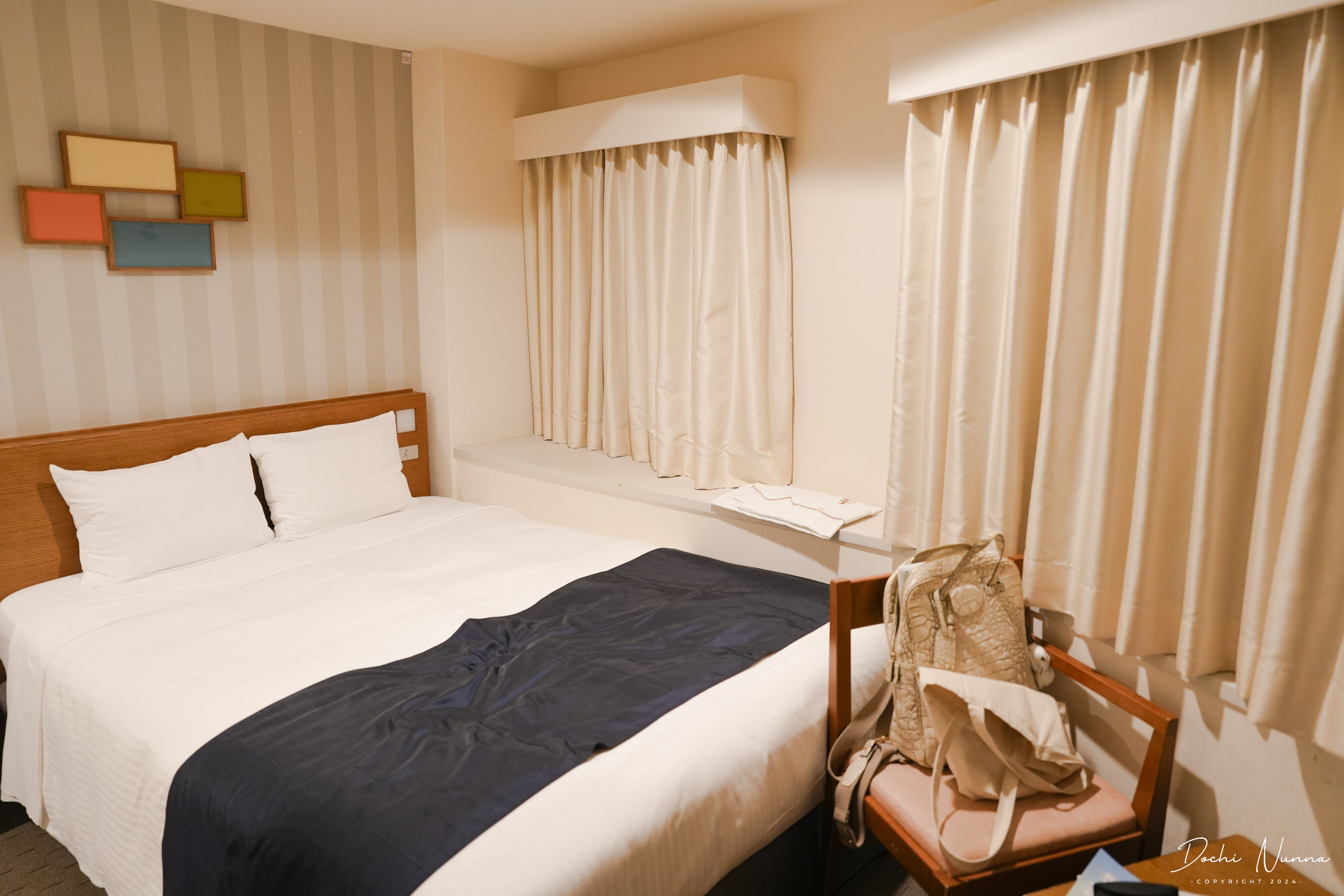 The dated twin room at the Washington Hotel