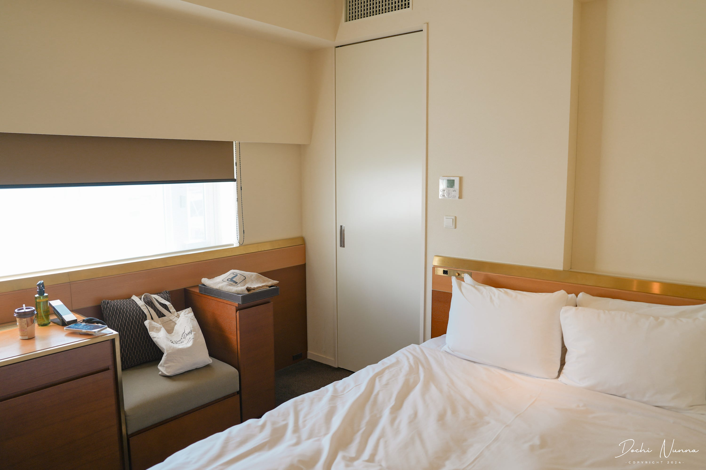 The comfortable and spacious room at the Granbell Hotel