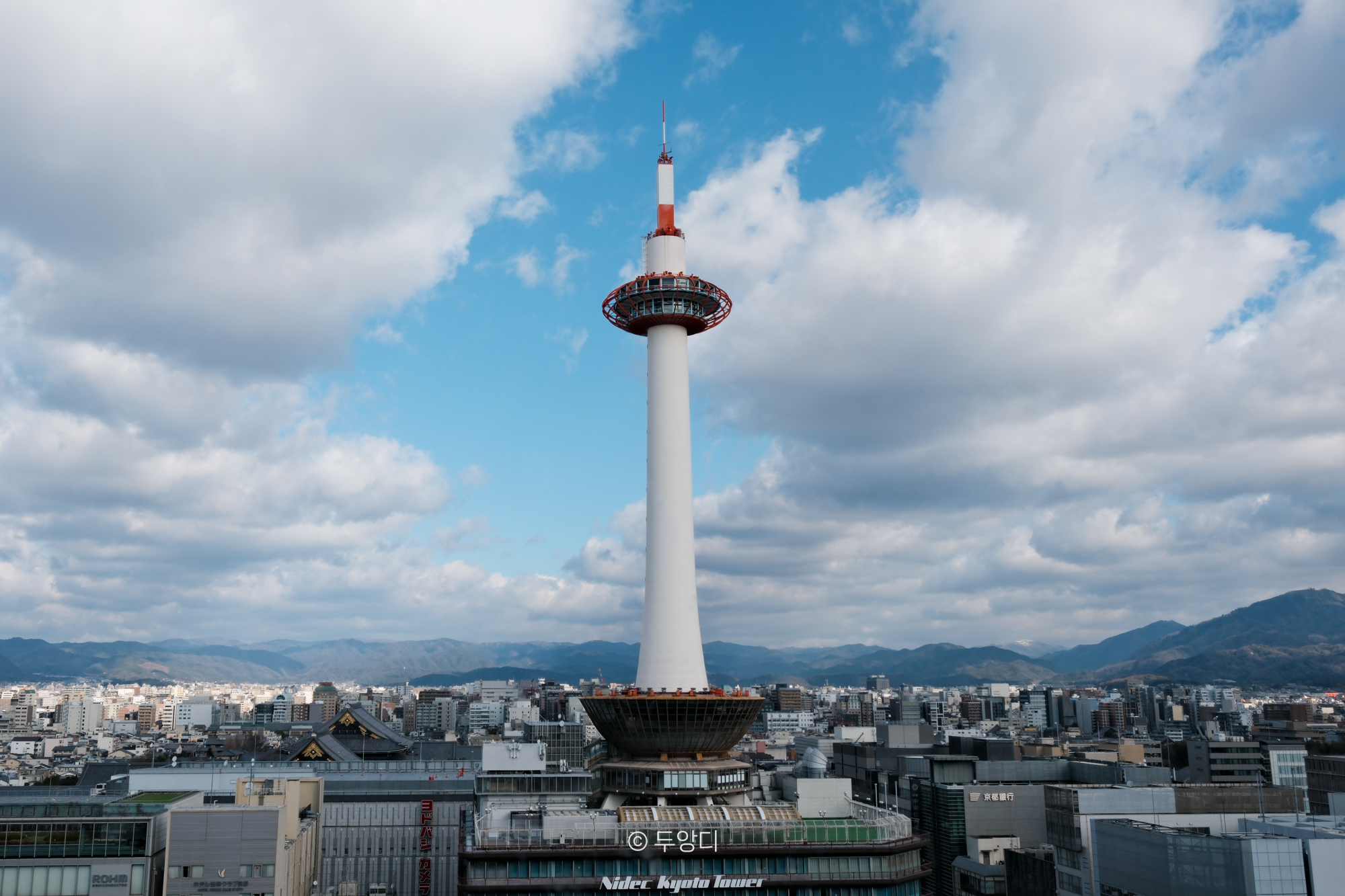 大阪から京都へのアクセス徹底解説！JR・新幹線・お得なパス【2026年最新版】