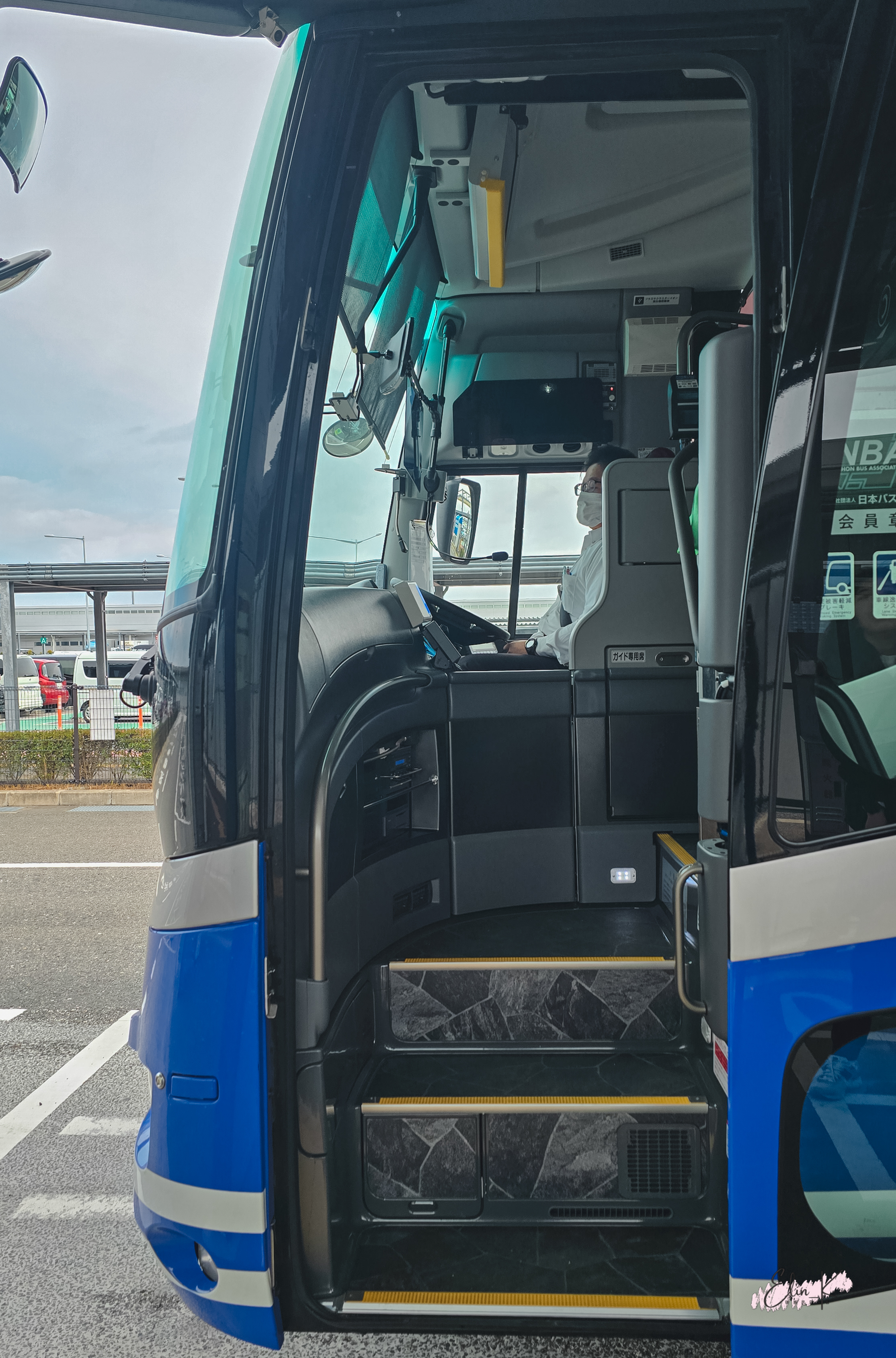 Kansai Airport to Universal Studios Japan: Bus Guide