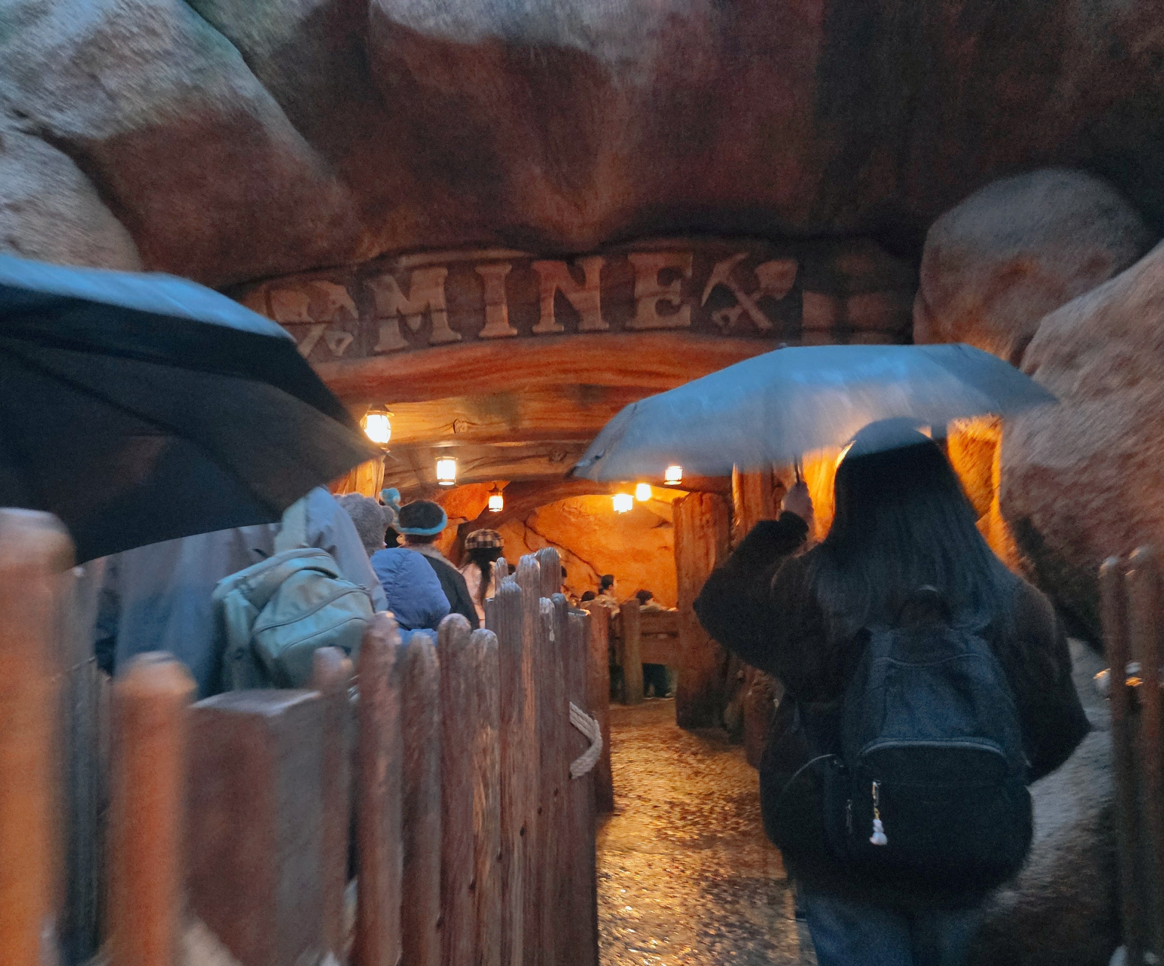 七人のこびとのマイントレインの待ち時間表示