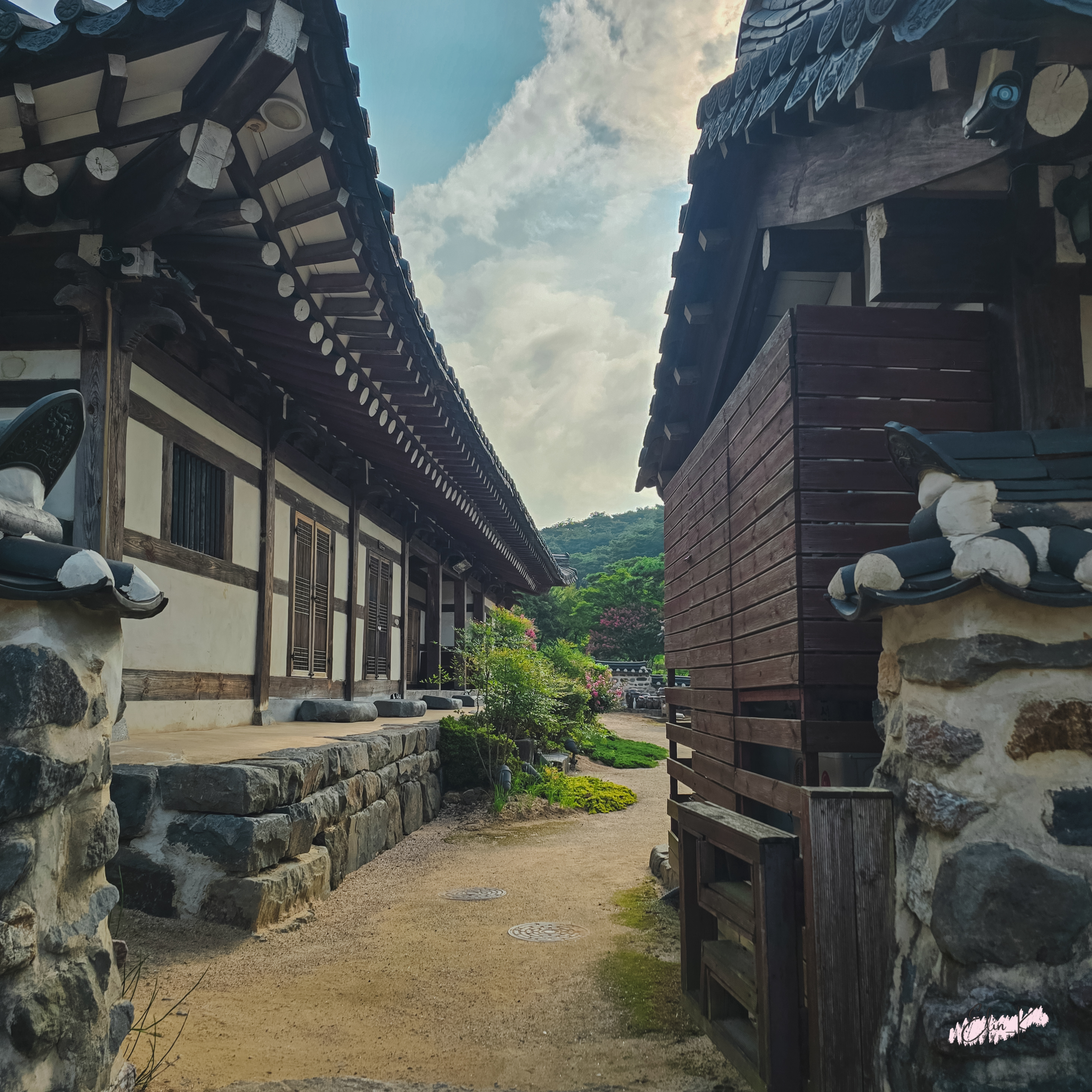 Another angle of the satisfying breakfast