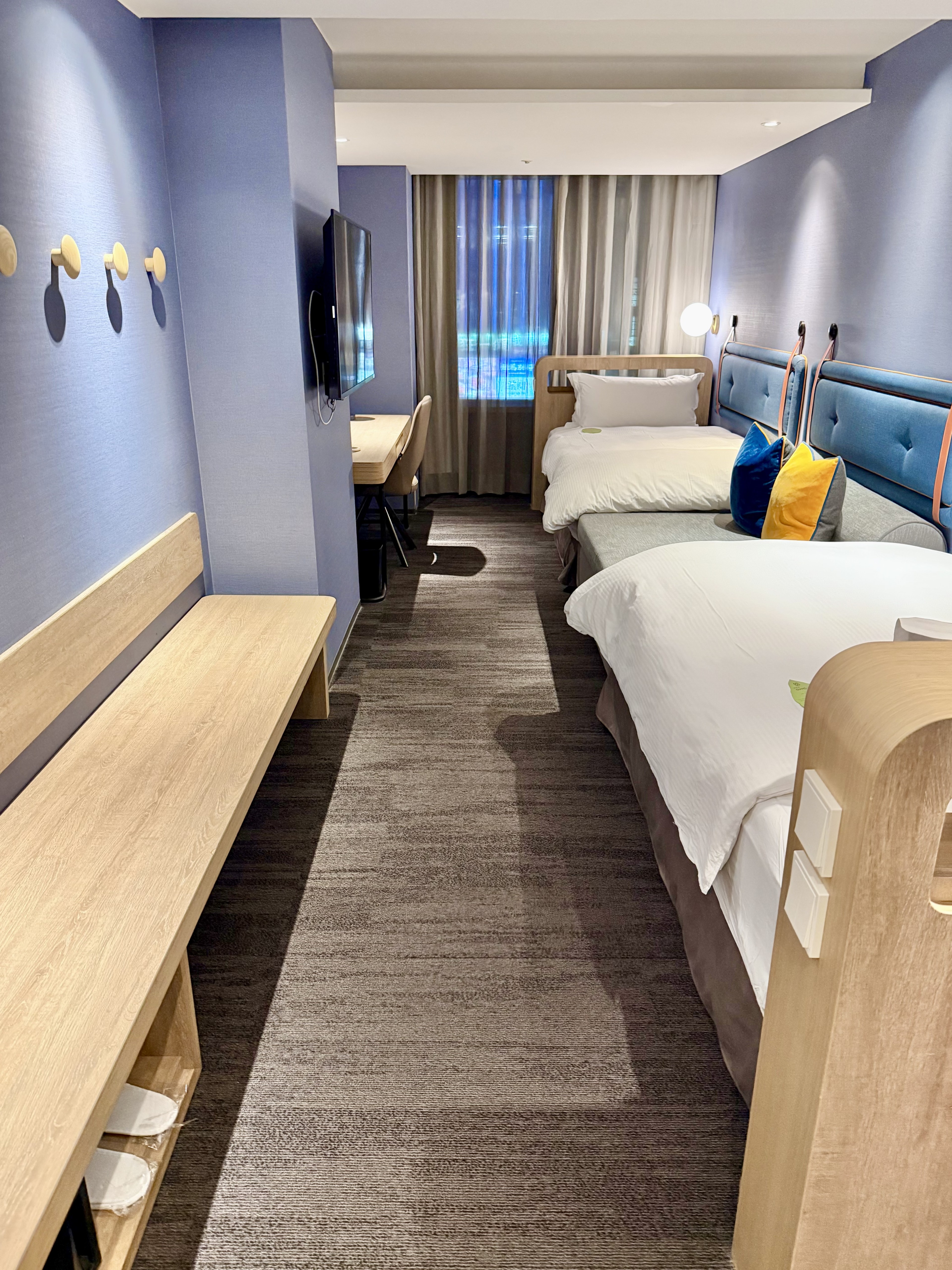 Just Sleep Ximending room interior with two single beds
