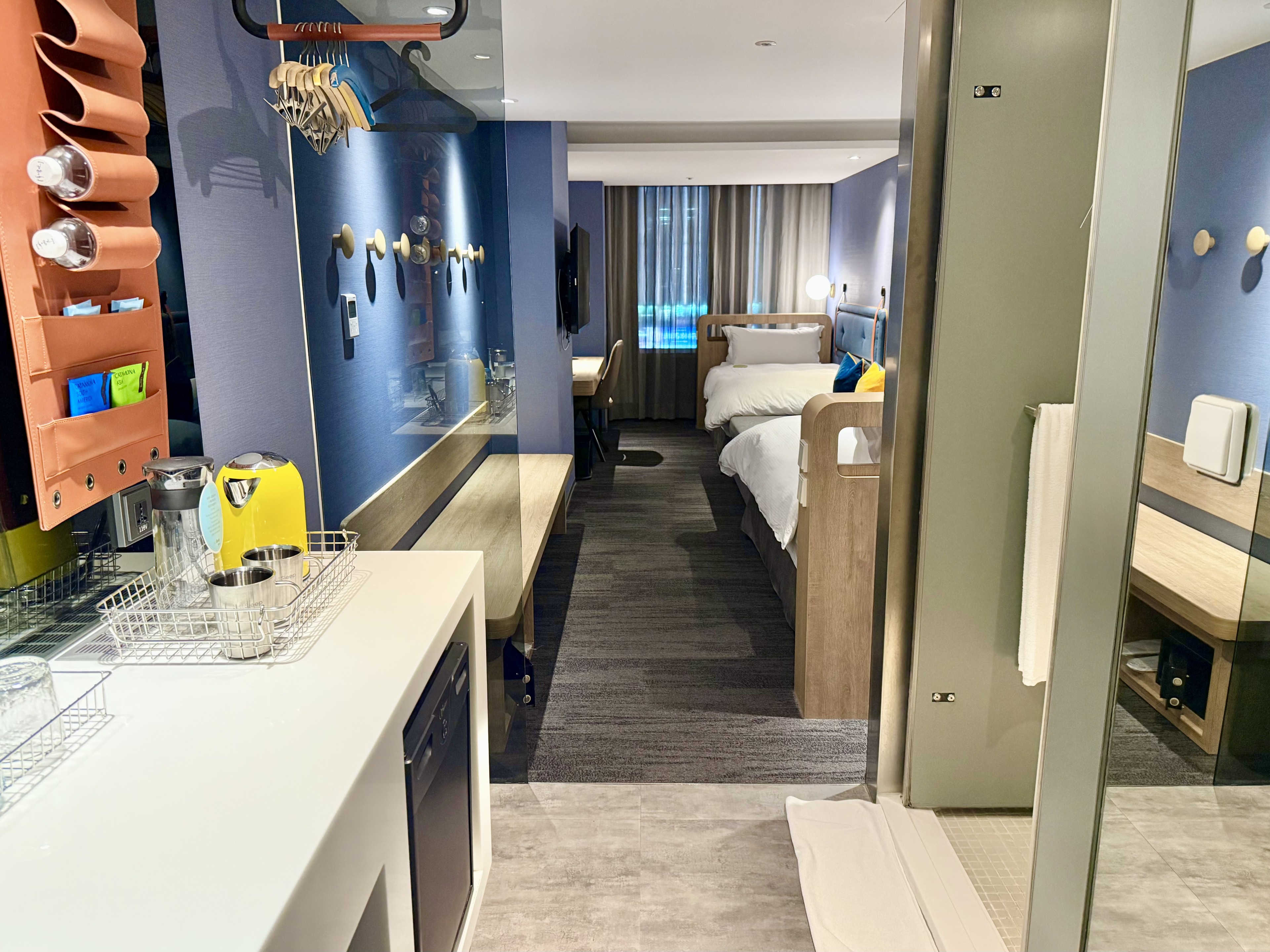 Just Sleep Ximending Superior Twin room view