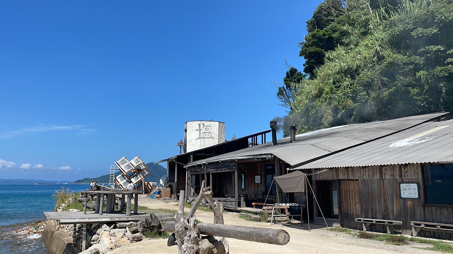 ソルト工房とったん周辺の美しい海と空