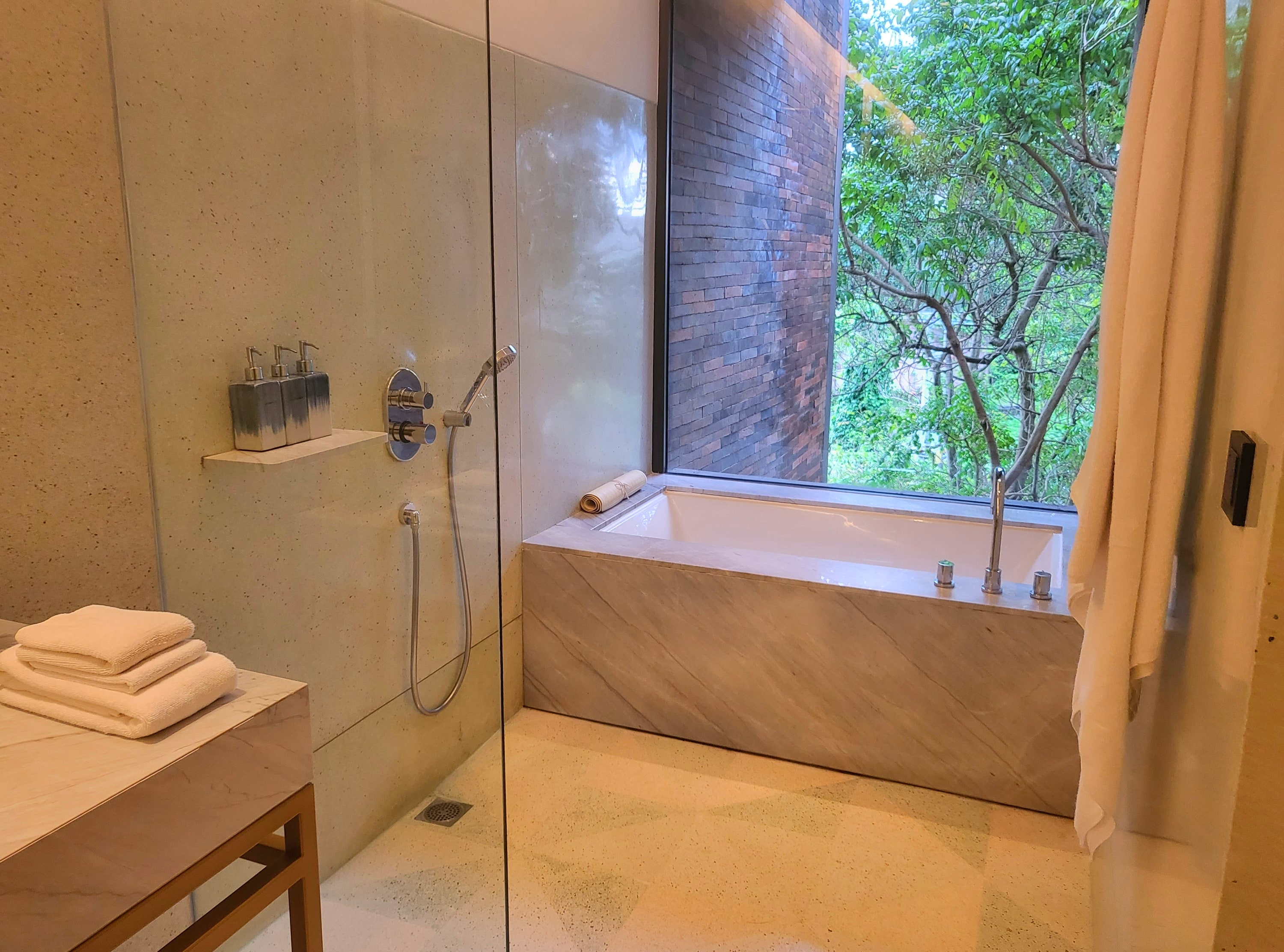 Bathtub
