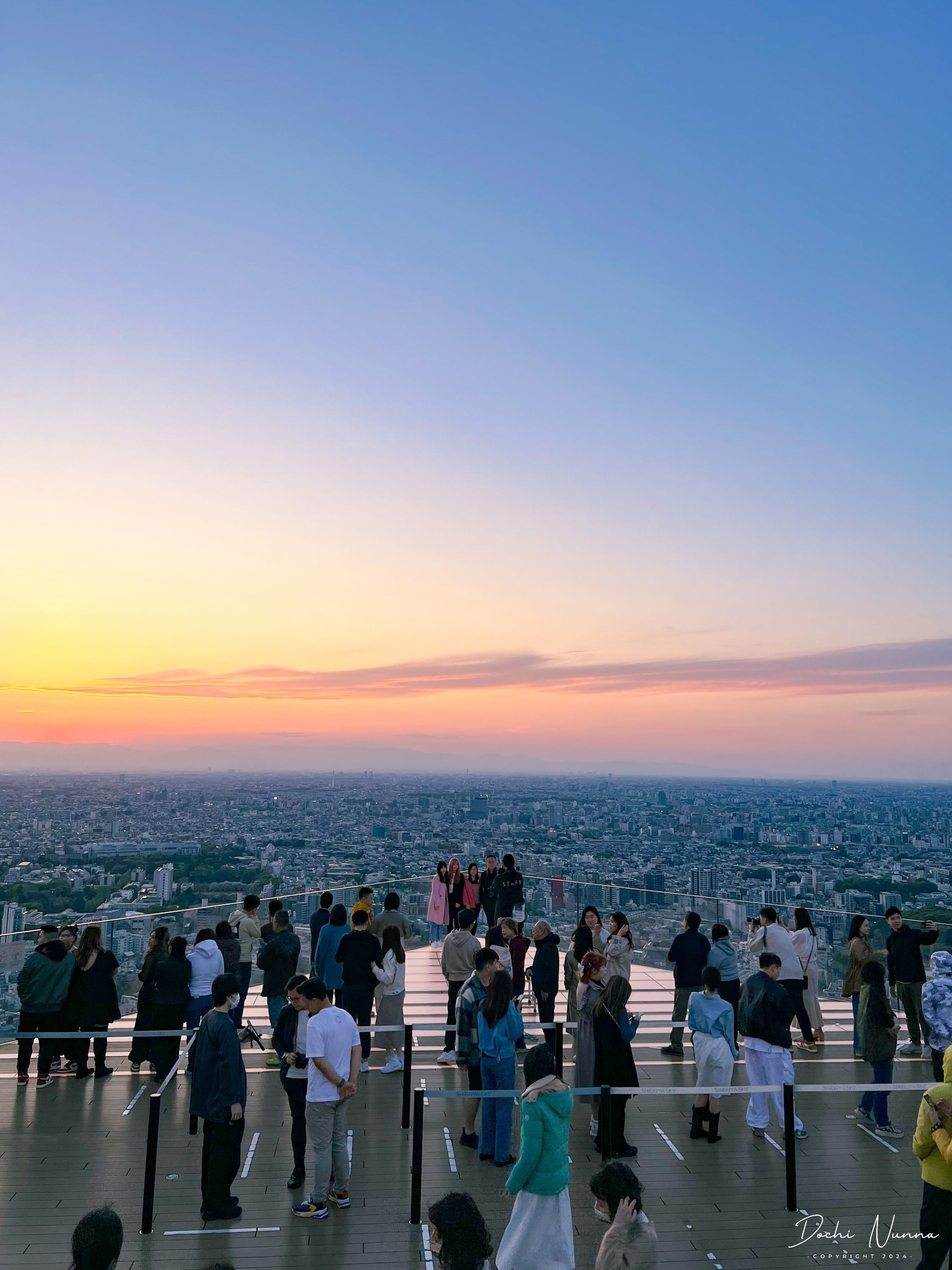 วิว Shibuya Sky ยามค่ำคืนจากด้านบน