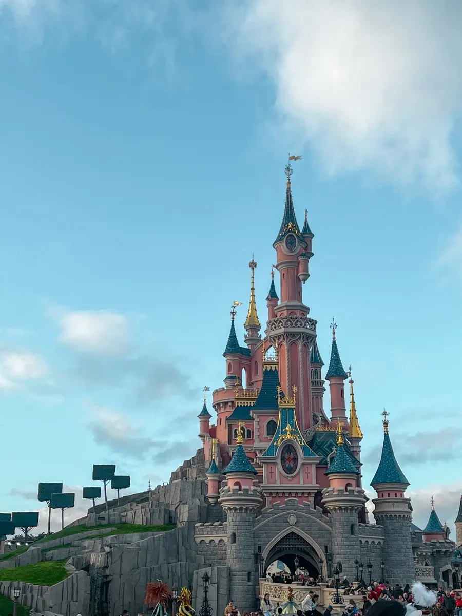 パリディズニーランド チケット料金・行き方 2026|アトラクション攻略