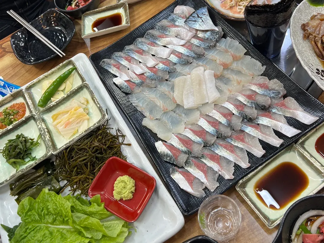 Mackerel sashimi