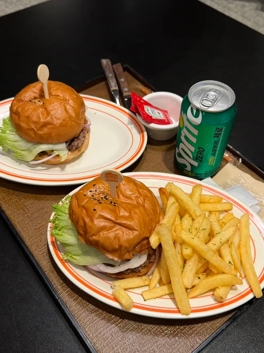ร้านเบอร์เกอร์ Melting Seoul