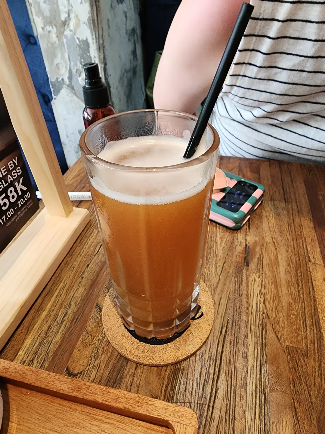 レトロでおしゃれな店内