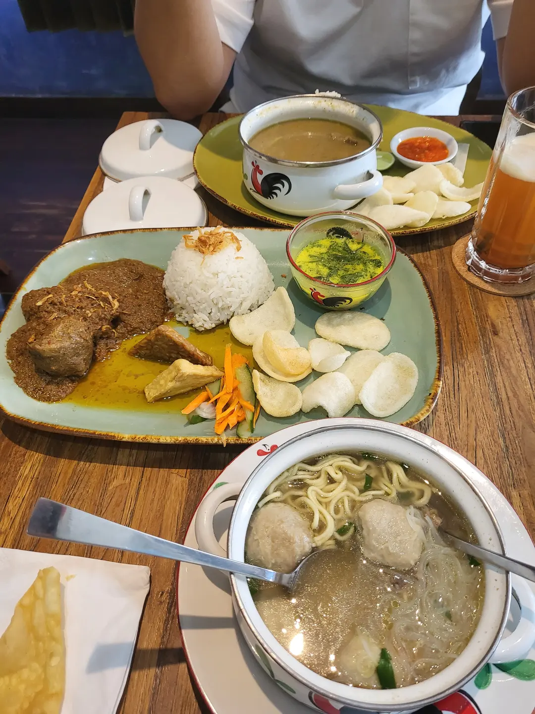 名物のバクソ(肉団子スープ)