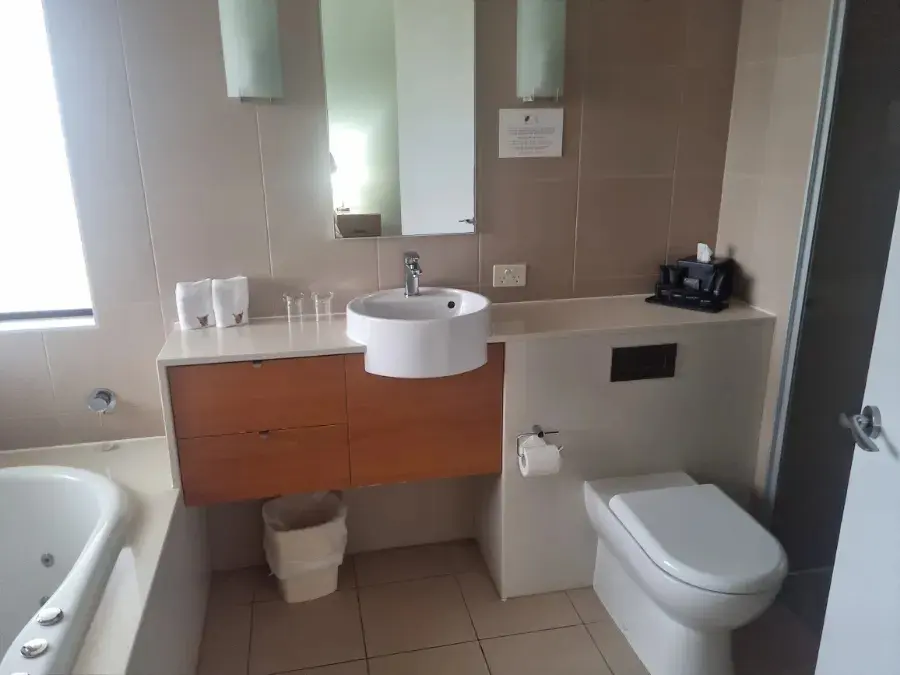 Spacious Bathroom