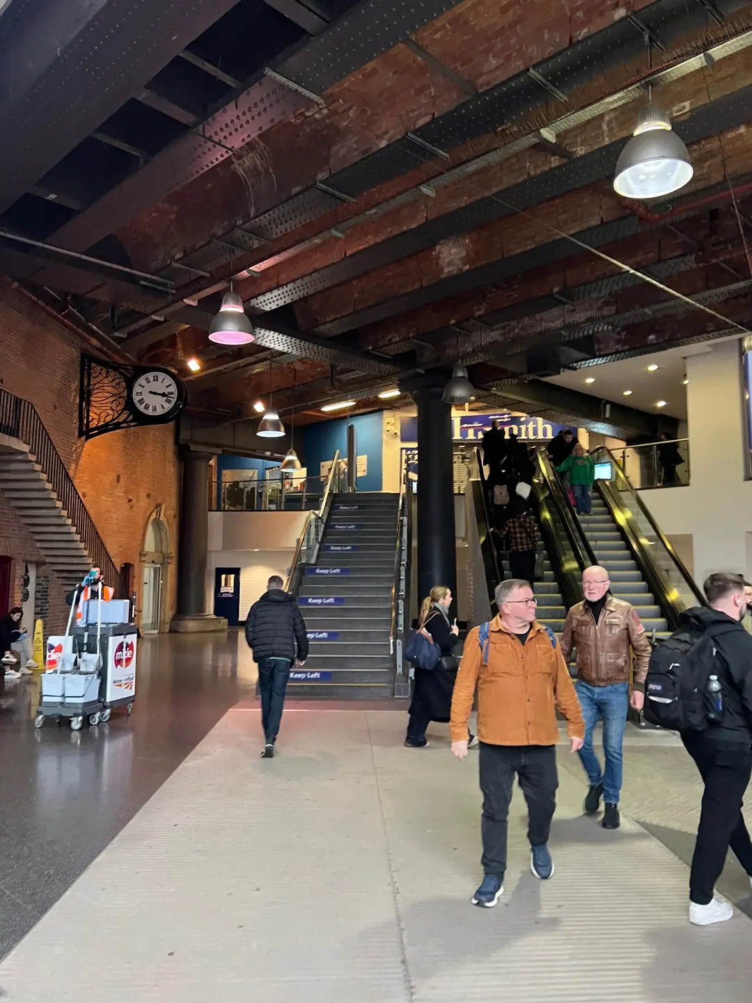 Piccadilly Station Concourse