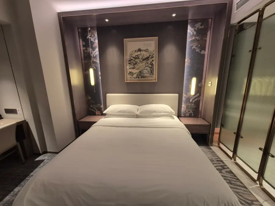 King Bed and Room Decor