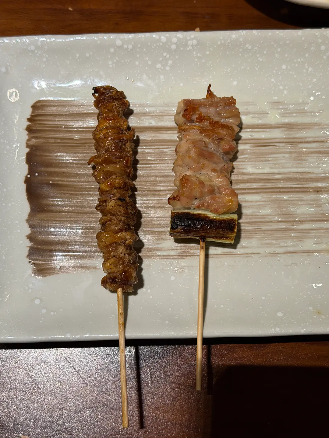 หนังไก่และเนื้อคอไก่ย่าง