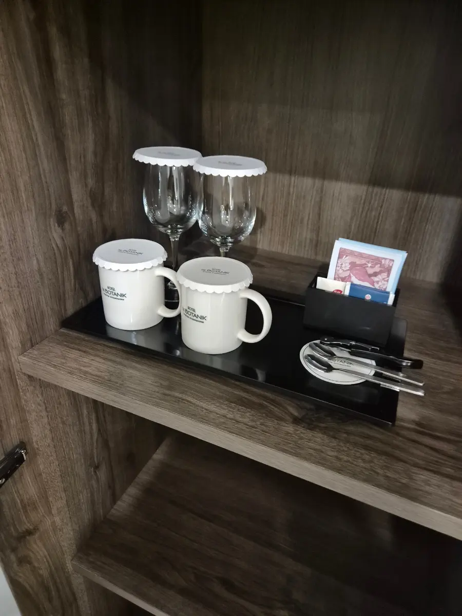 Built-in cabinet details