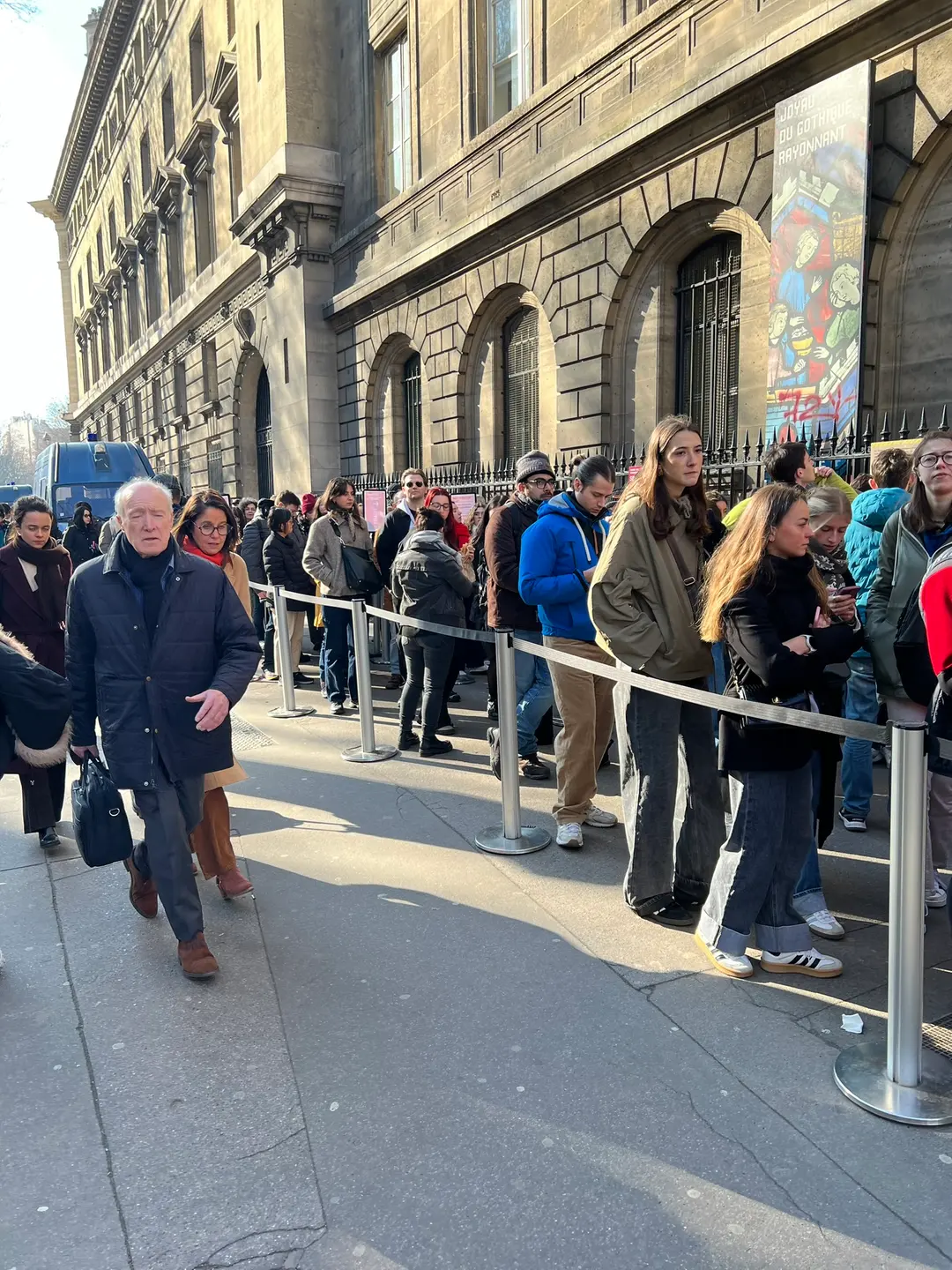 Queue Area