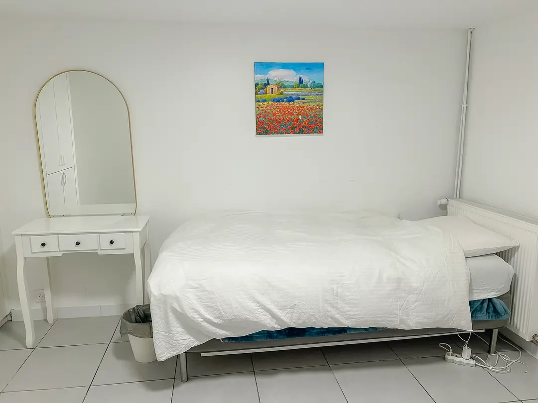 Bedroom beds