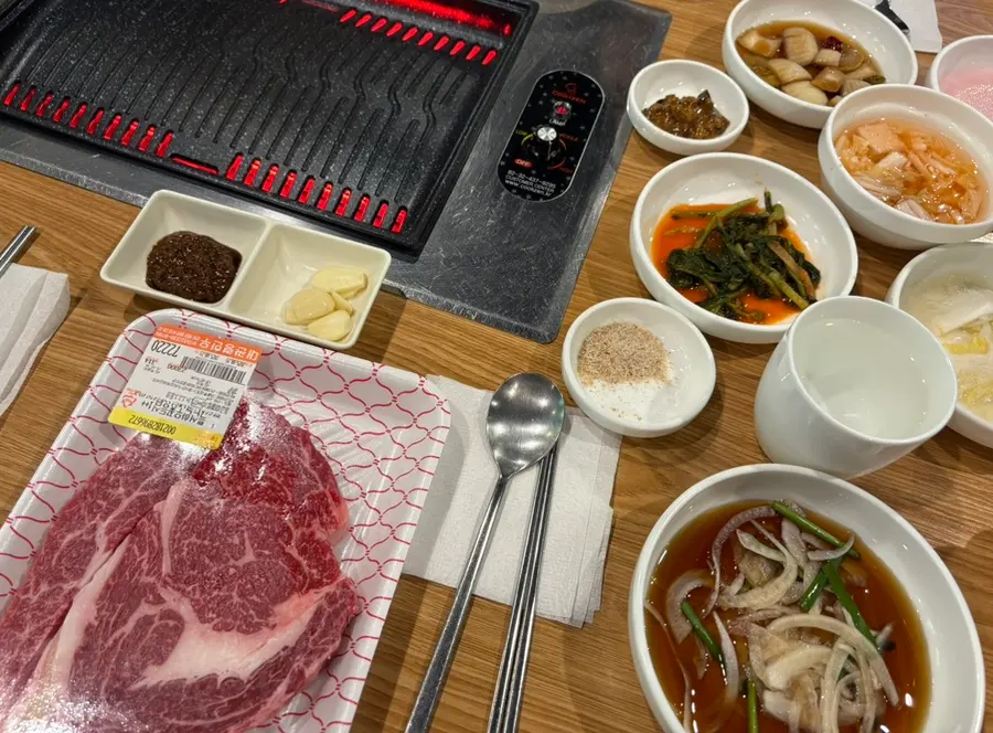 Hanwoo beef on the grill