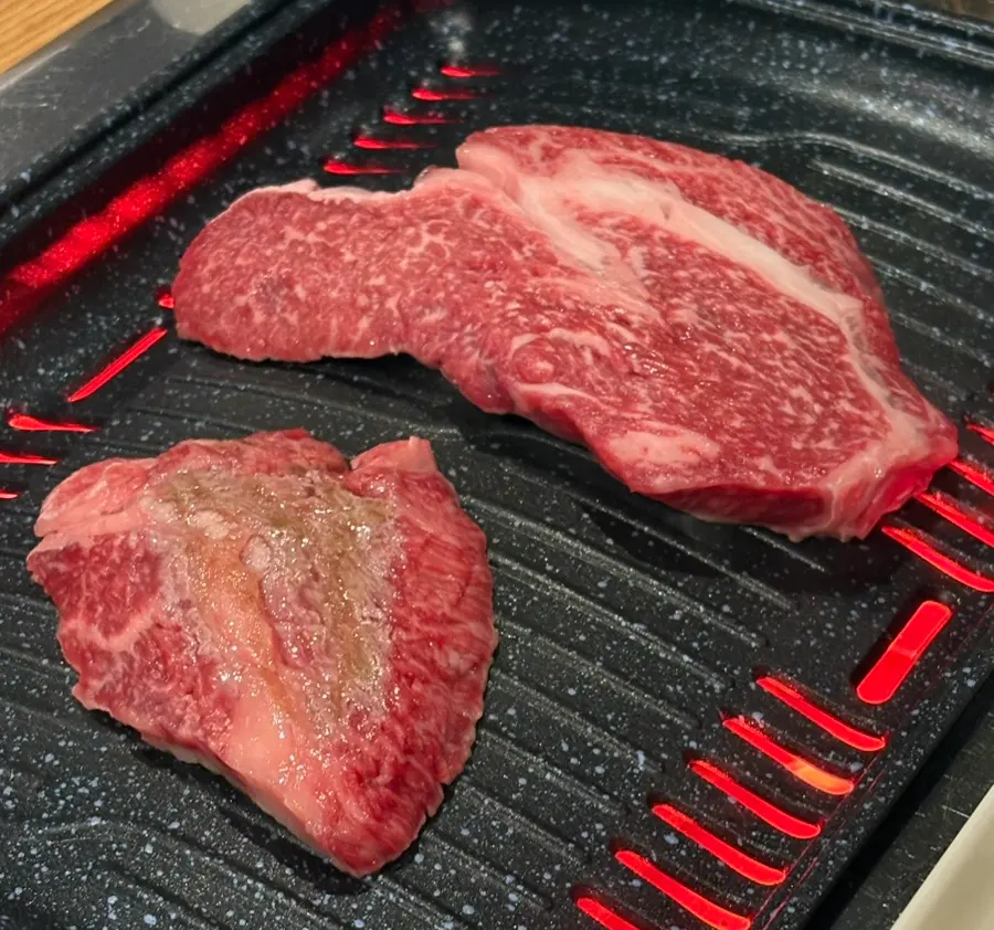 Juicy grilled beef piece