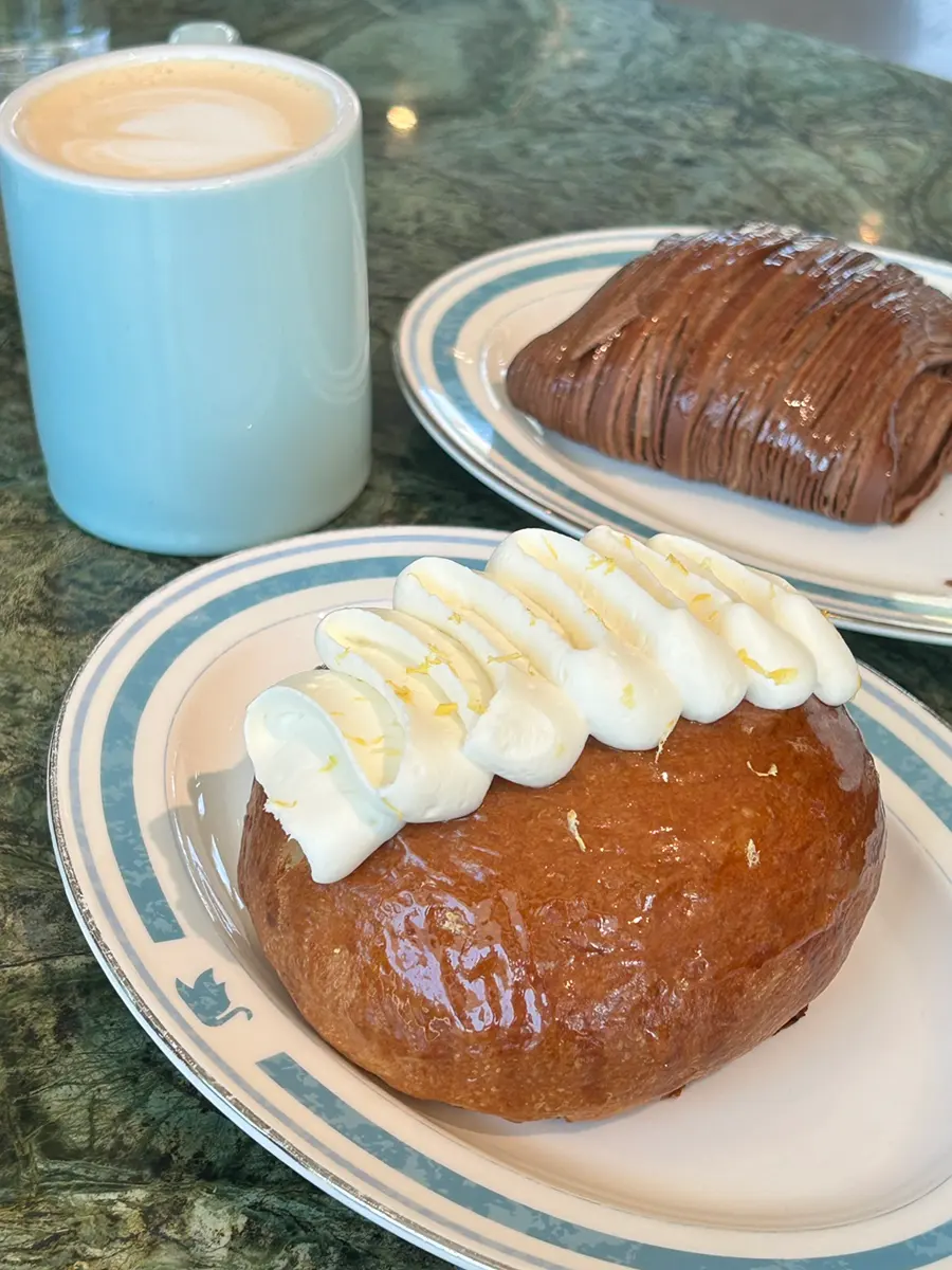 Lemon Cream Bomboloni
