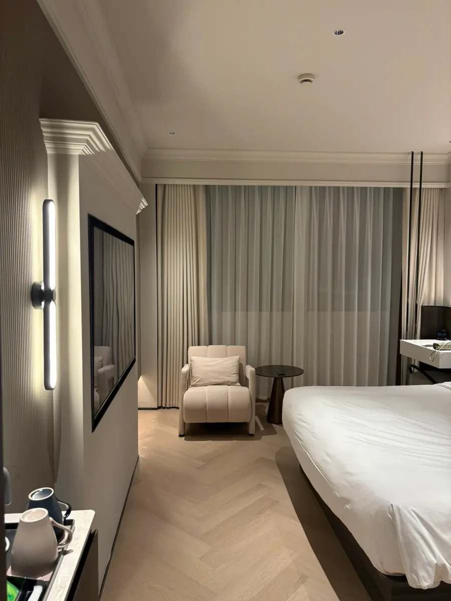 Treasure Queen Room Entry