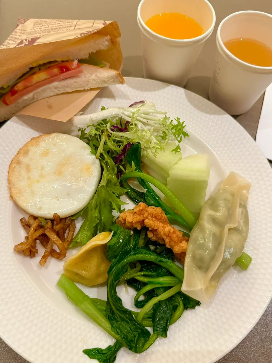 Breakfast buffet