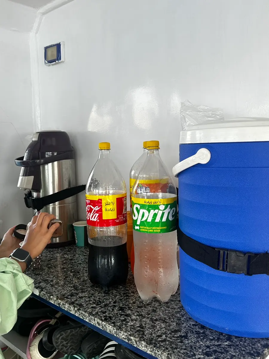 Complimentary drinks on the boat