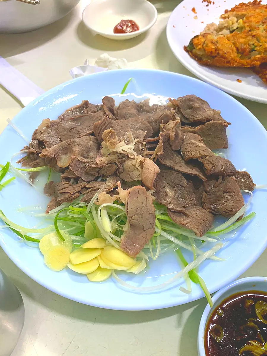 ネギと一緒に食べるスユク