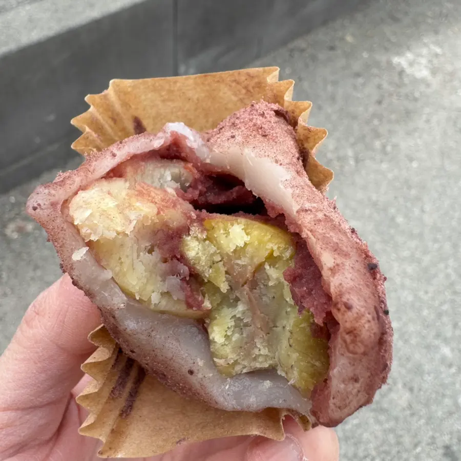 Giant chestnut inside the mochi