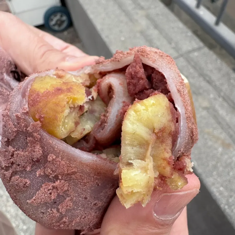 Inside the chestnut mochi