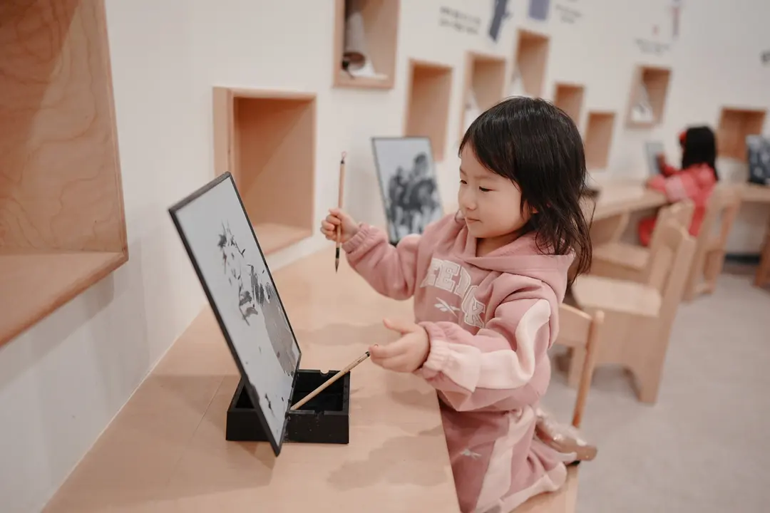 Water calligraphy table