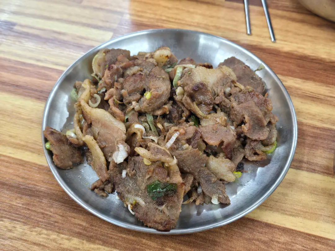 หมูย่างถ่านแสนอร่อย