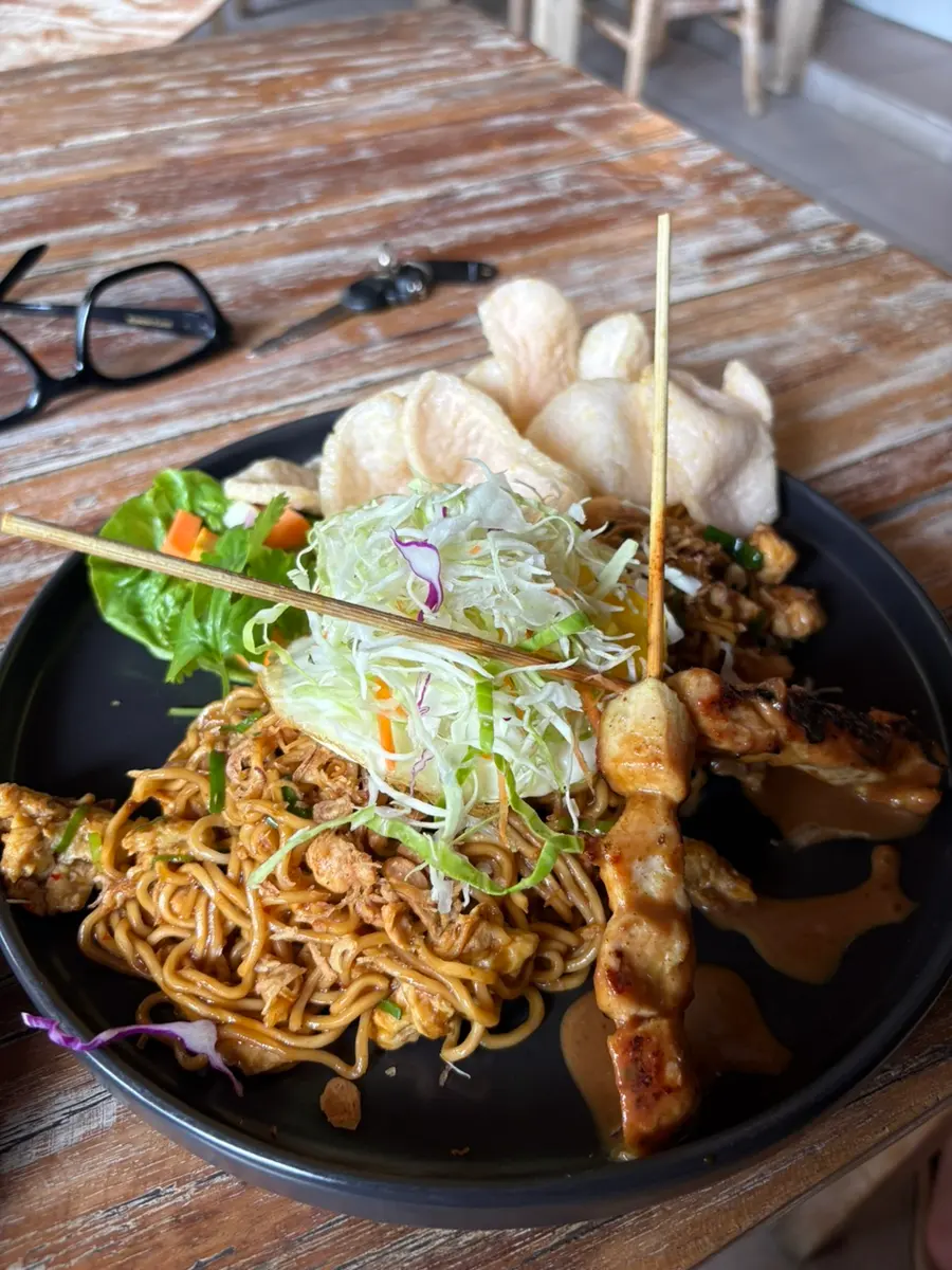 Chicken Satay Mie Goreng