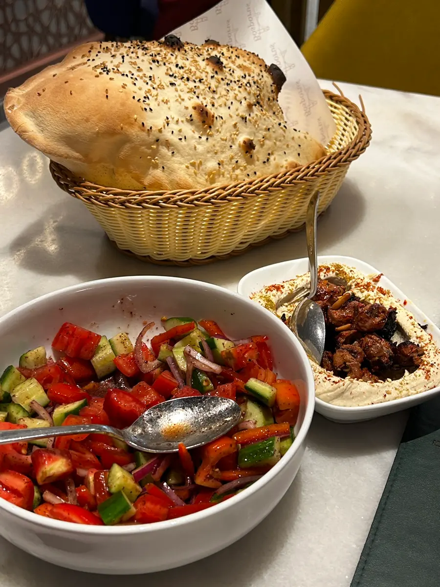 Creamy Hummus with Meat