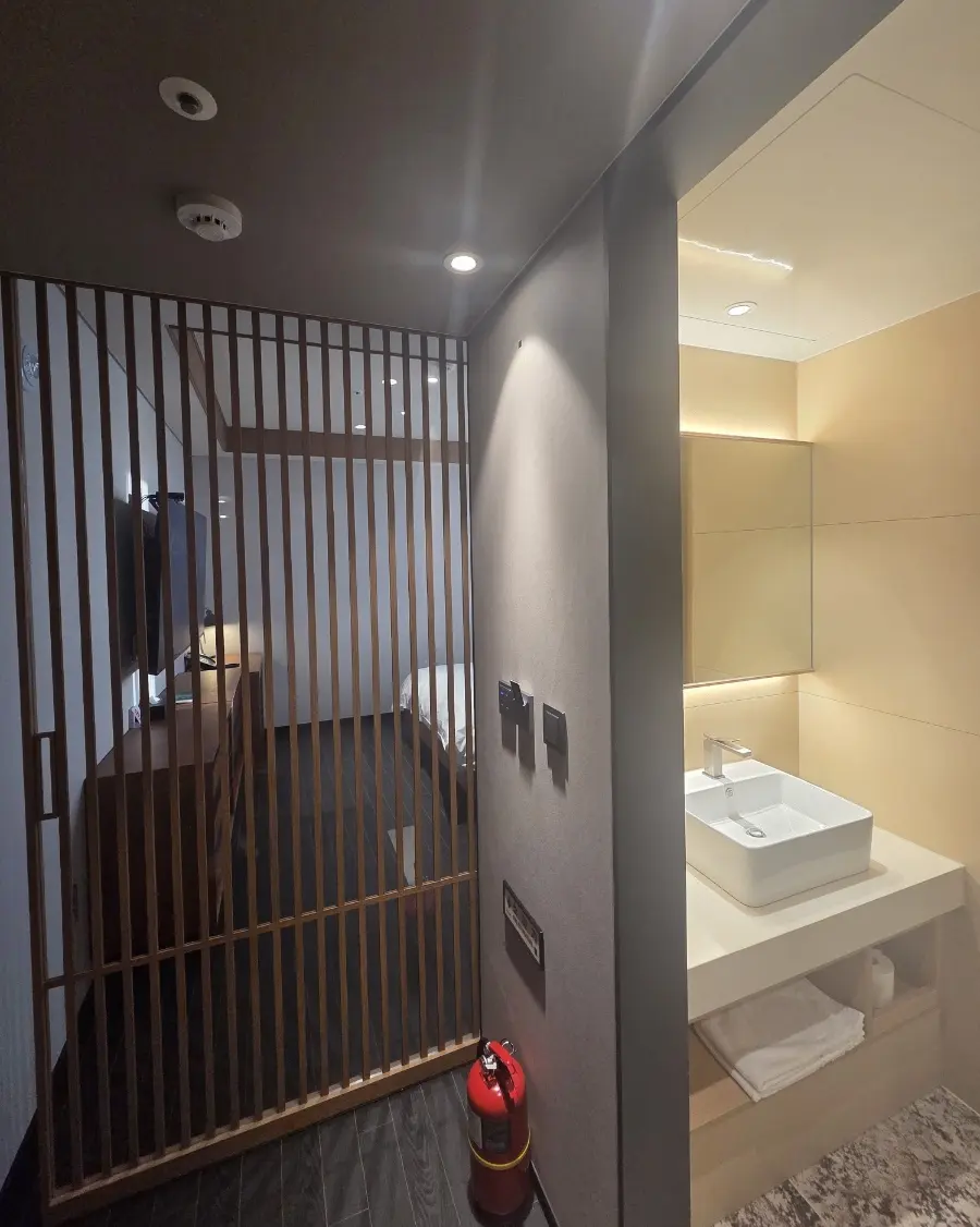 Standard Room Entry