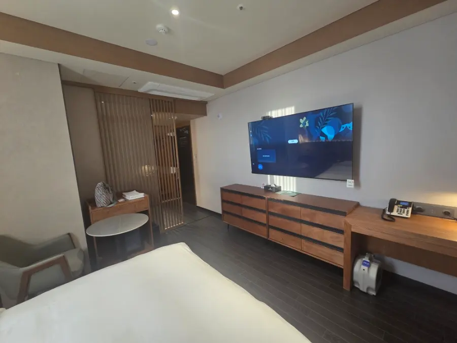 The In Hotel Info