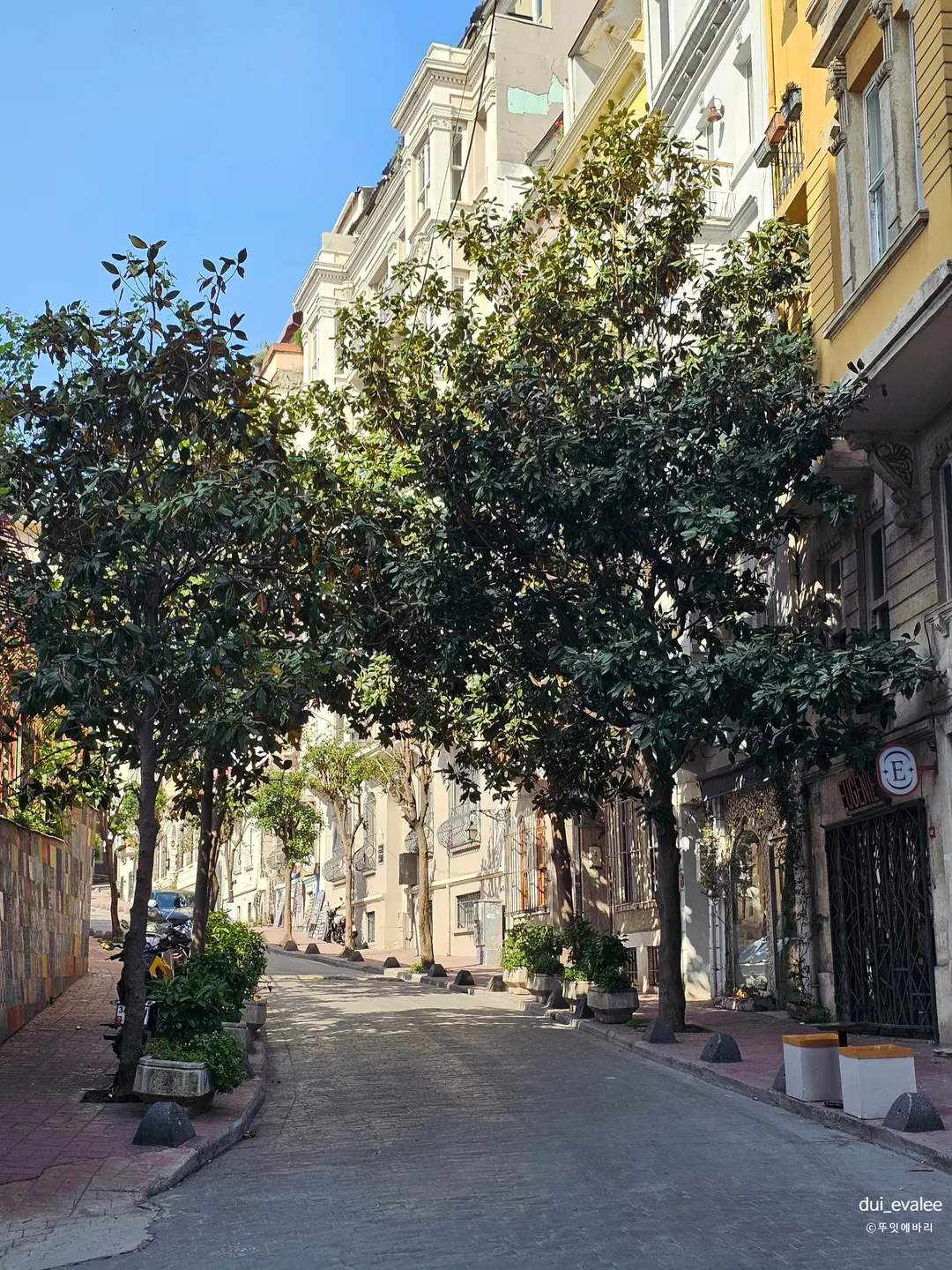 Highly recommend a walk through the alleys of Karaköy!!!