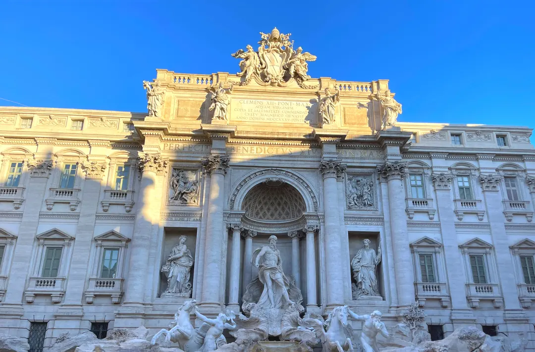 Trevi Fountain with very few crowds at dawn