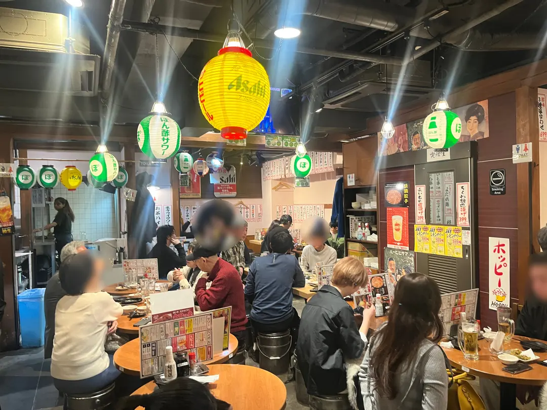 3・6・5酒場 赤坂1号店の店内の様子