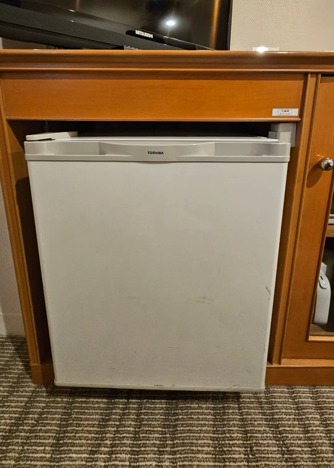 In-room Desk and Fridge