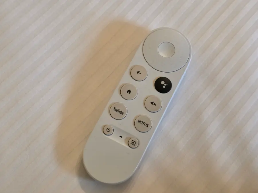 リモコンからYouTubeやNetflixに直接接続可能