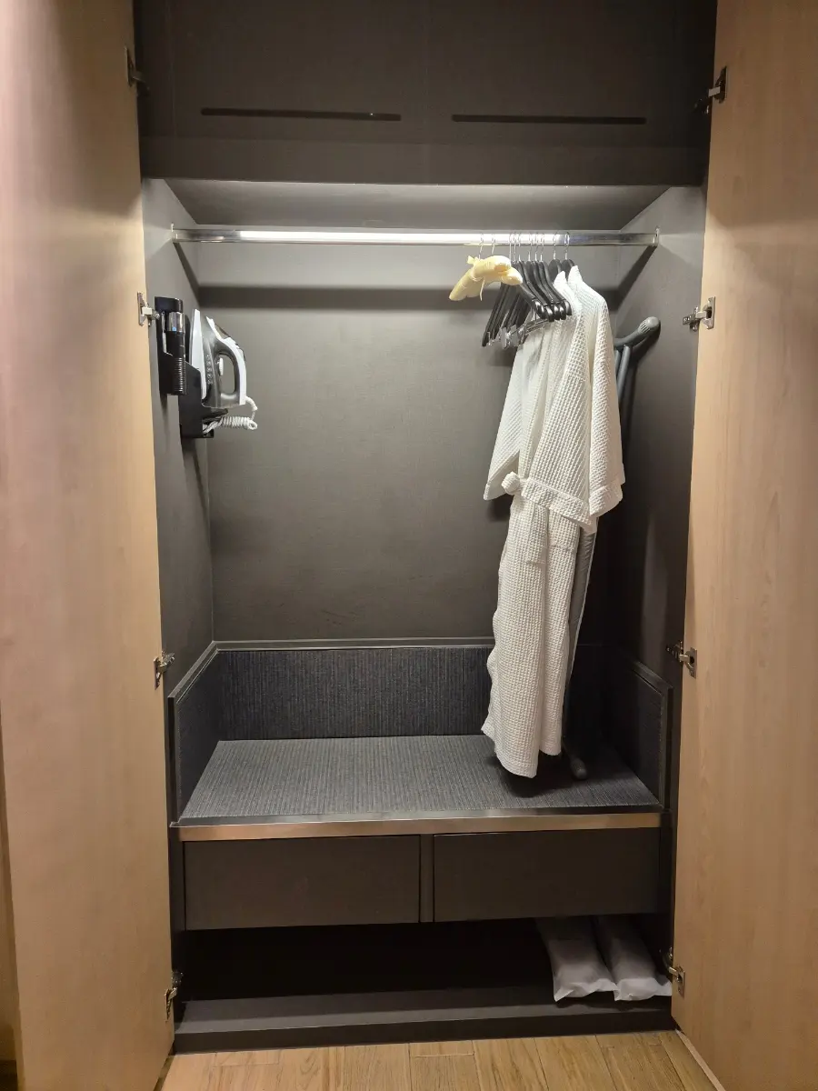 Closet Amenities