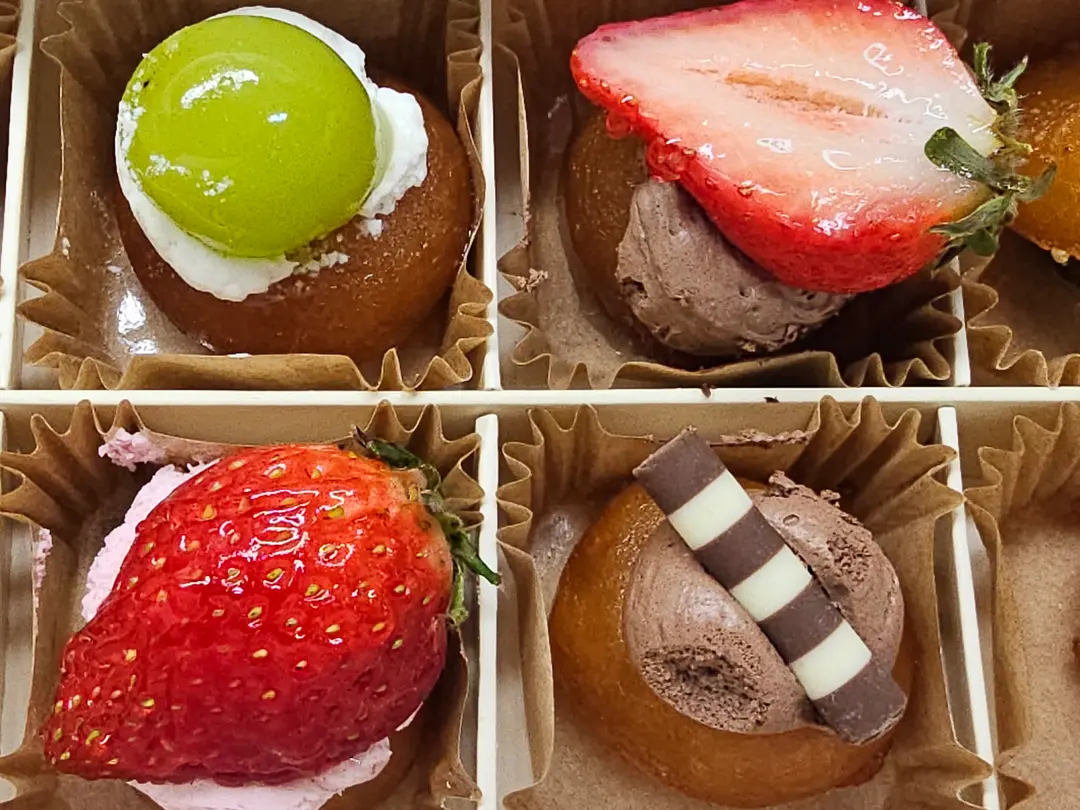 Perfectly intact desserts