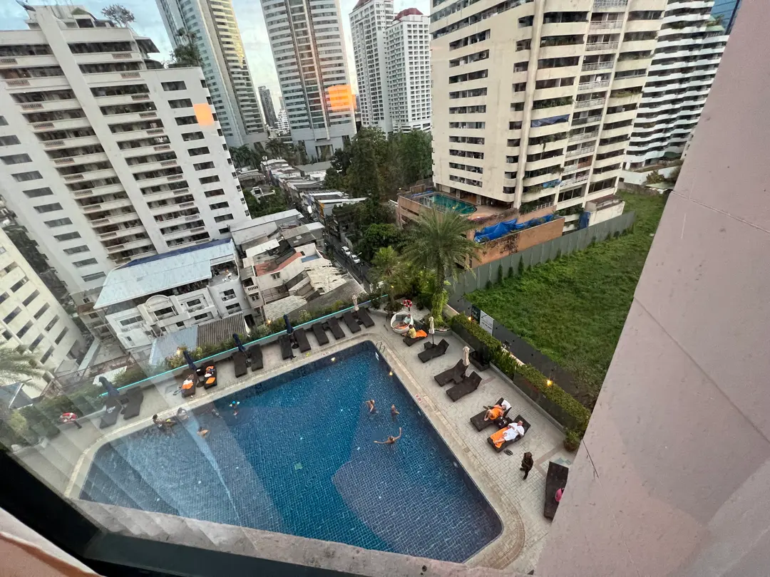 Rembrandt Hotel Pool View